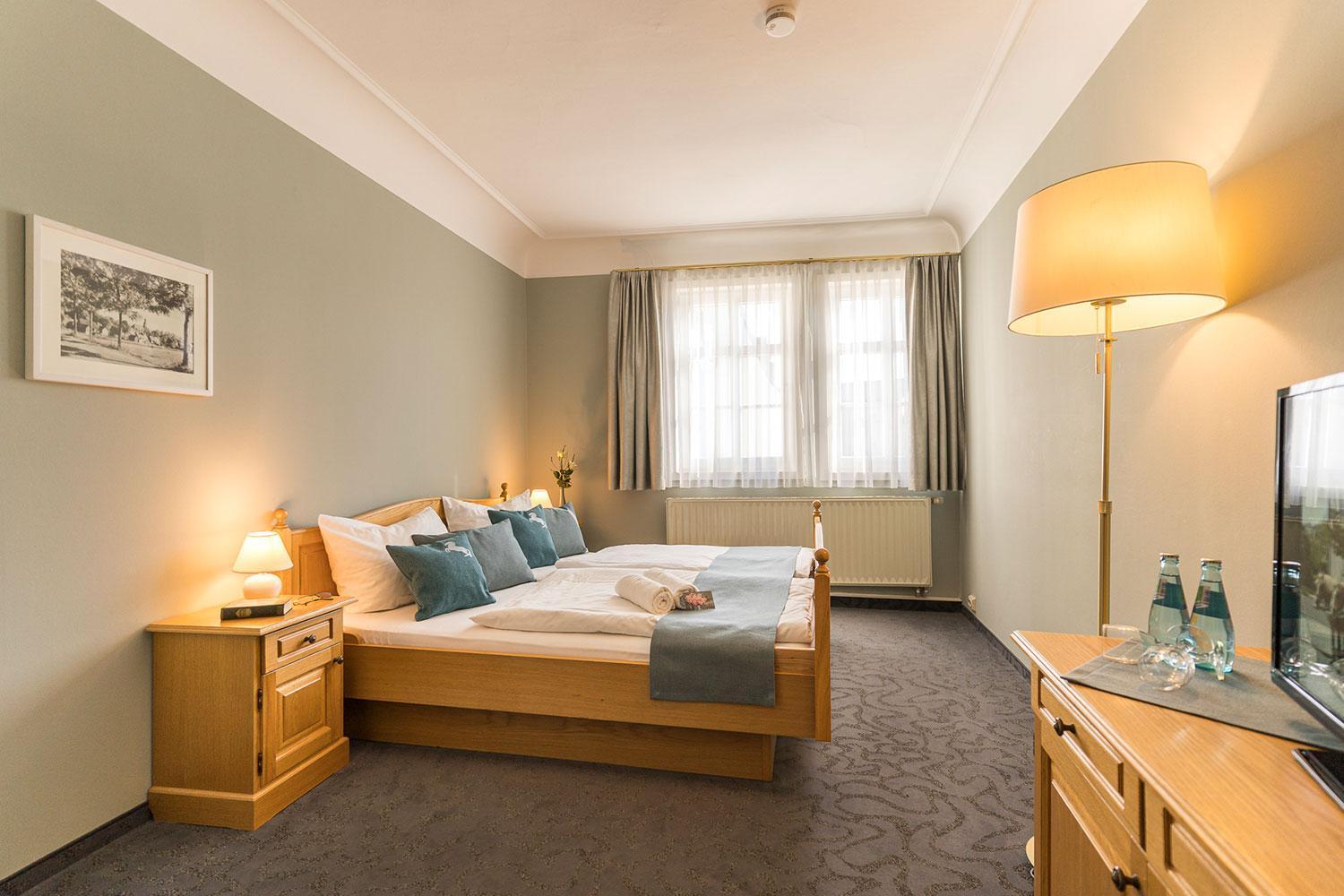 Hotel Ross Zwoenitz Екстер'єр фото